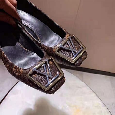 louis vuitton shoe making|louis vuitton shoes heels.